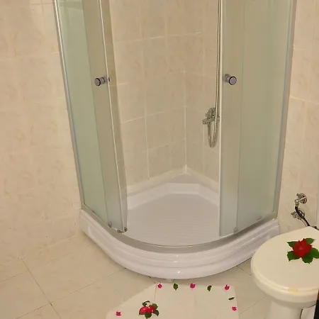 Midnight Sun Hotel 3*