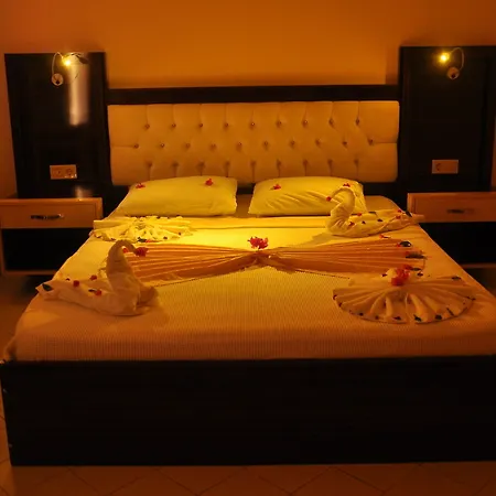 Midnight Sun 3*
